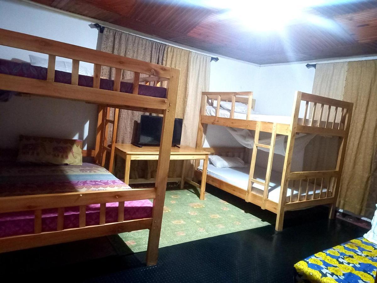 אירינגה Emmy'S Backpackers Hostel מראה חיצוני תמונה