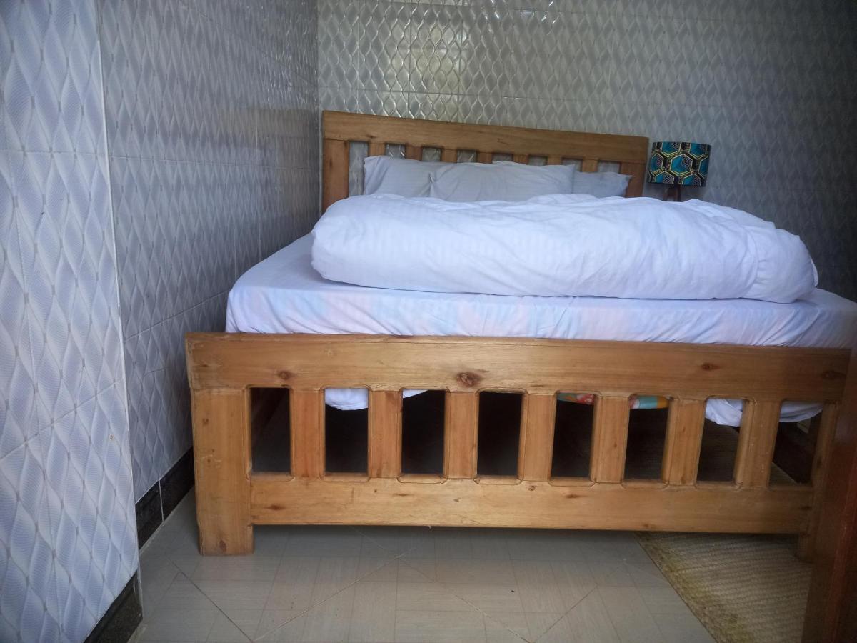 אירינגה Emmy'S Backpackers Hostel מראה חיצוני תמונה